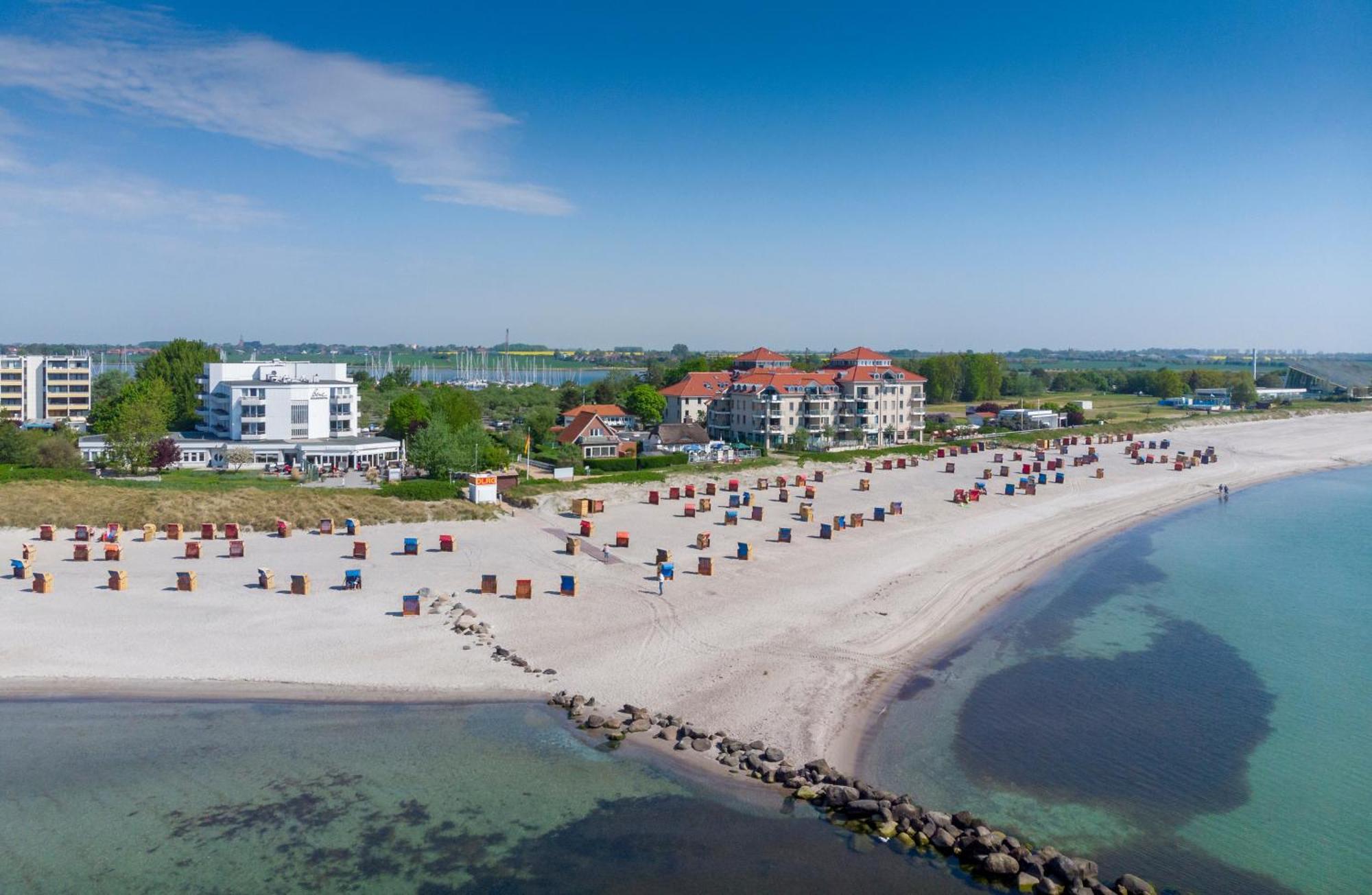 Strandburg Azurblau Burgtiefe auf Fehmarn Exterior foto